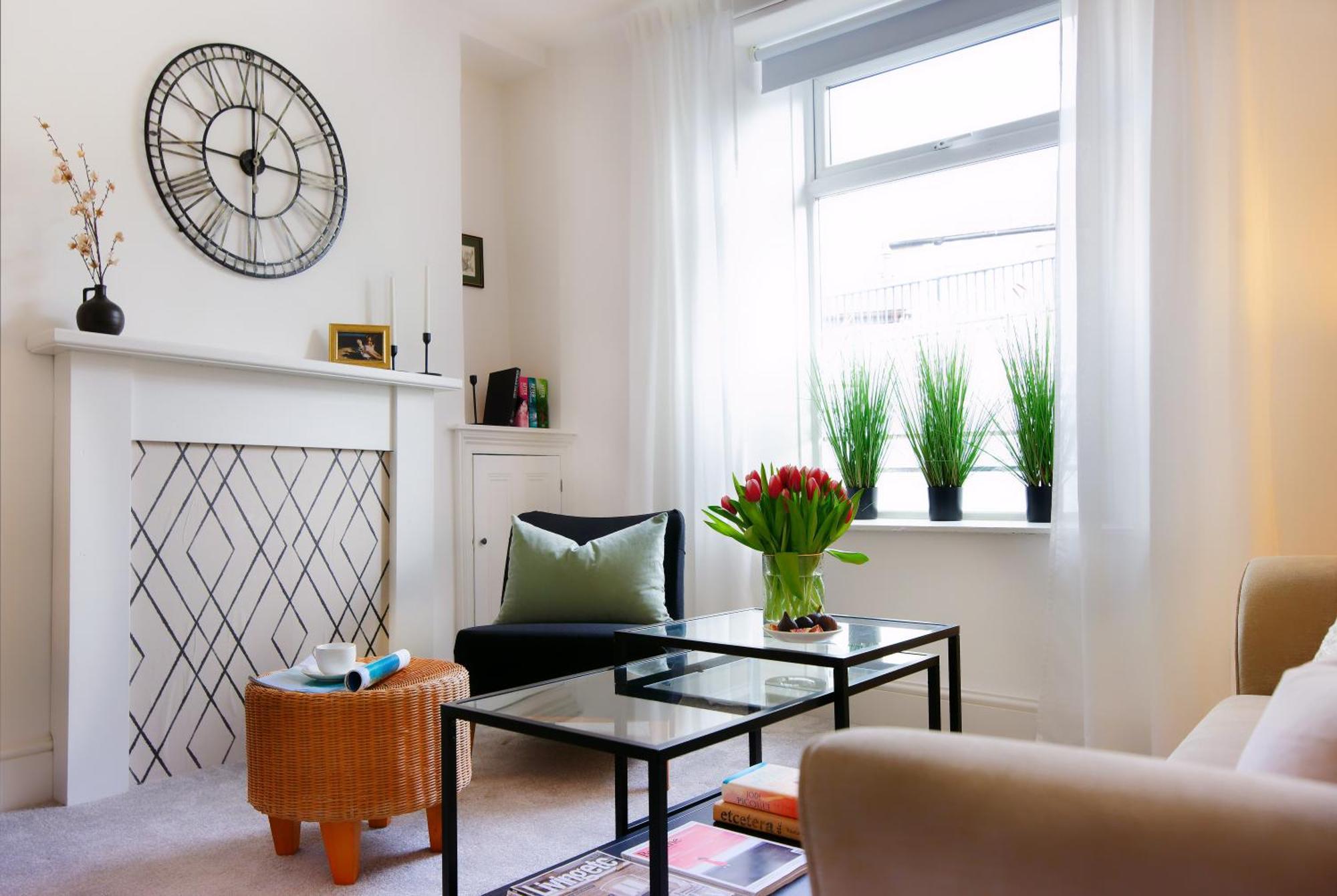 Stayright 3 Bed Home Near Hiking Trails & Parks Llwynypia Екстер'єр фото